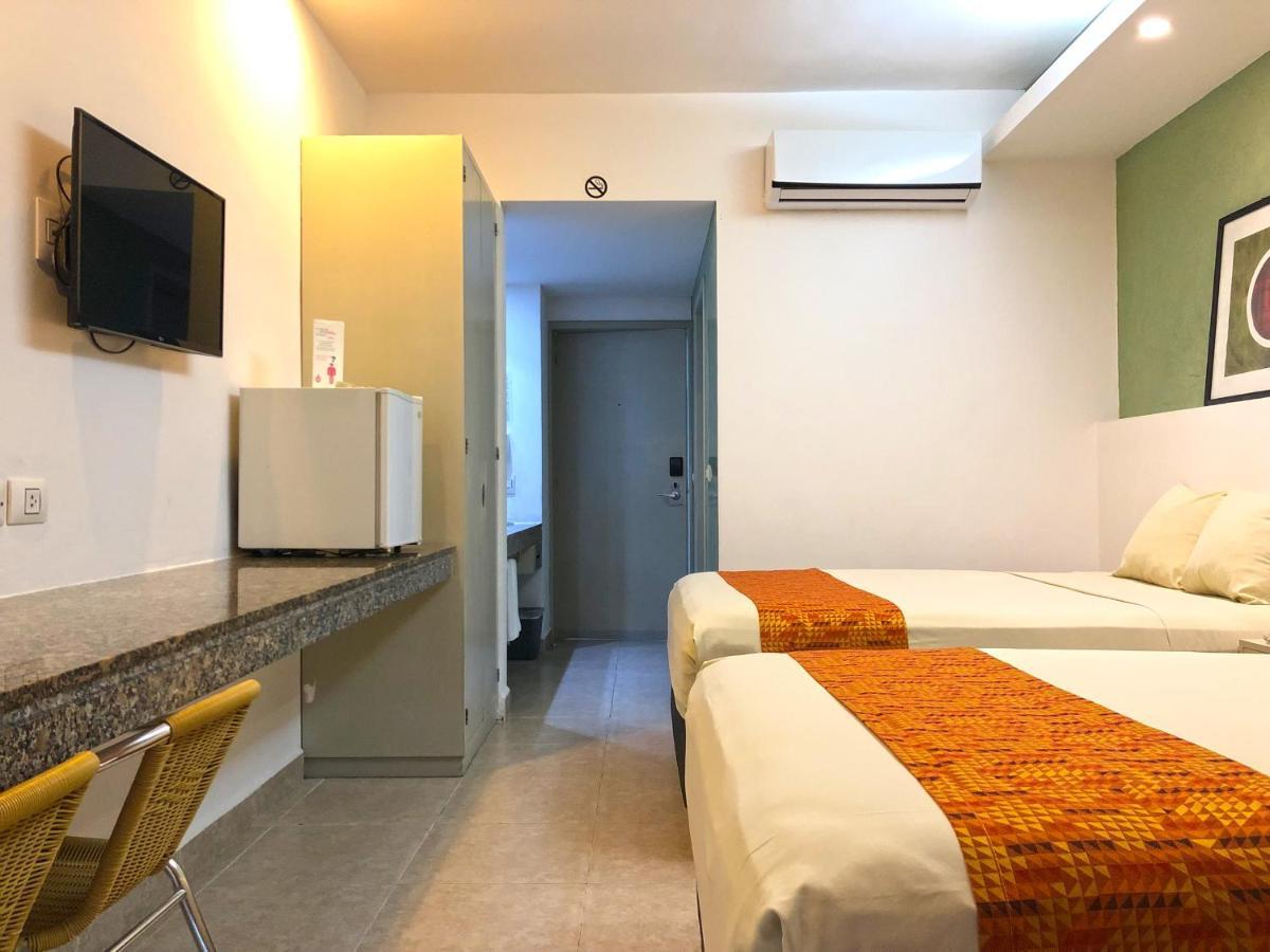 Hotel Los Cocos Четумал Екстериор снимка